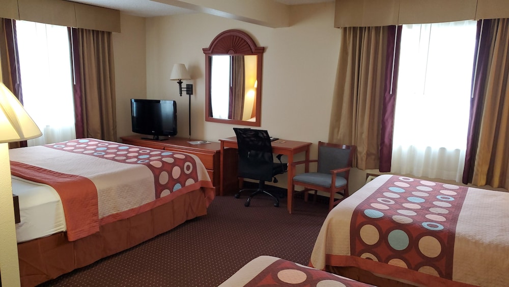 Super 8 by Wyndham Waverly 20/57