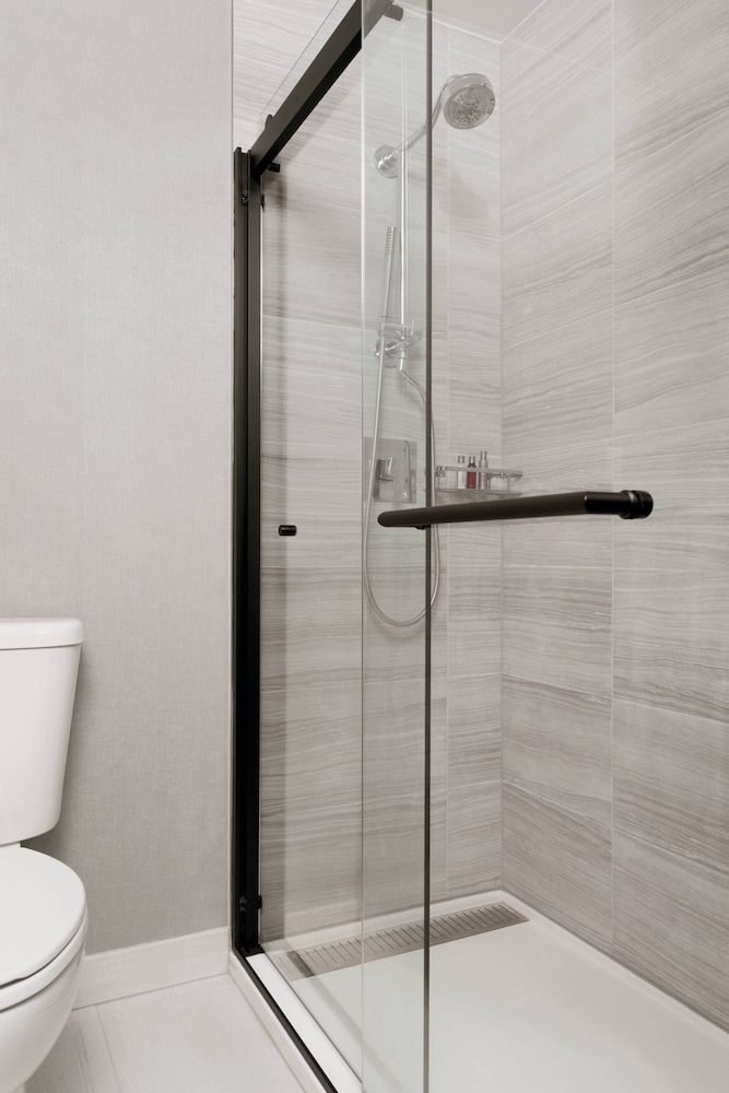 New York Marriott Downtown 10/47
