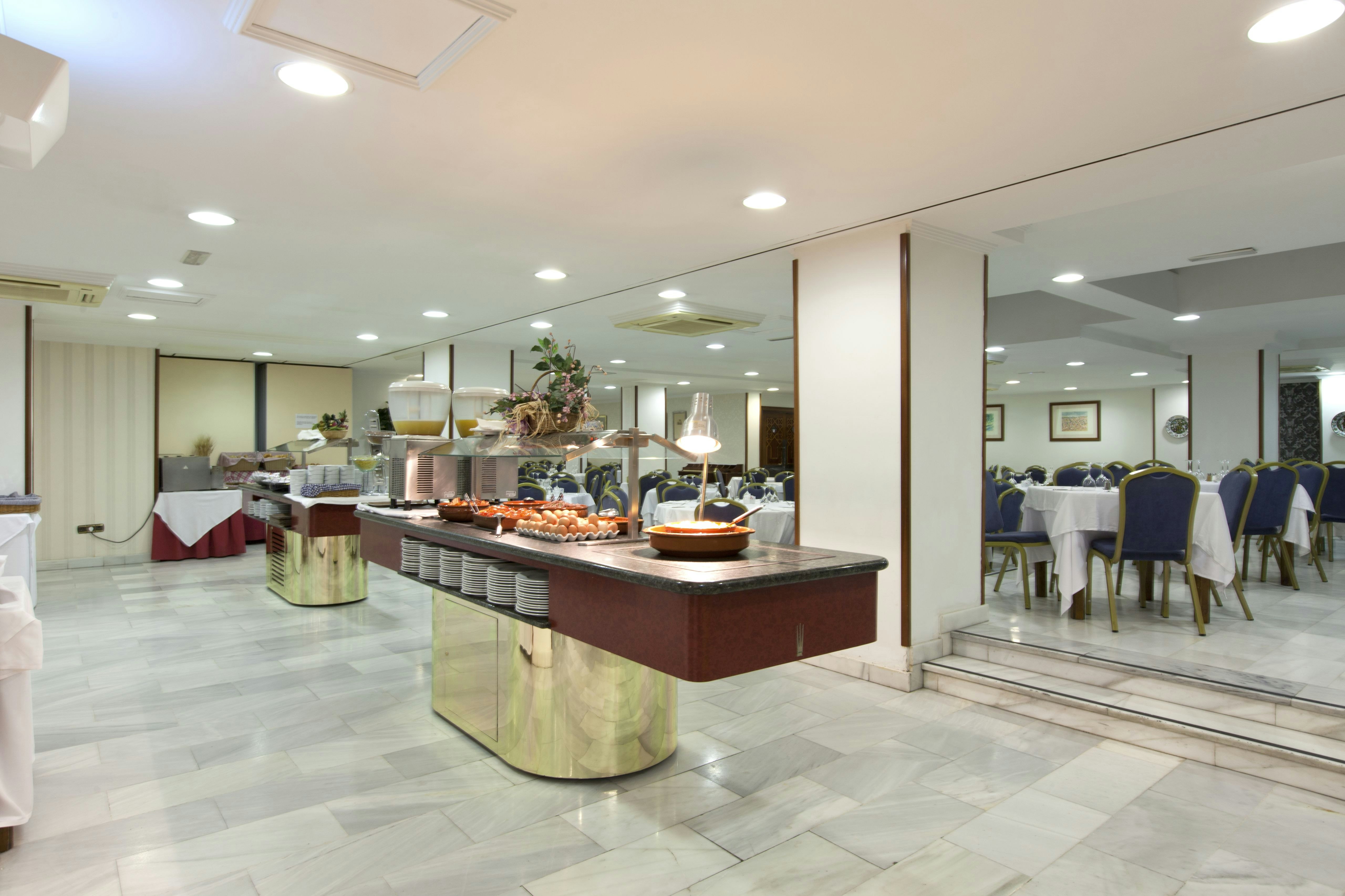 Alixares Hotel 13/82