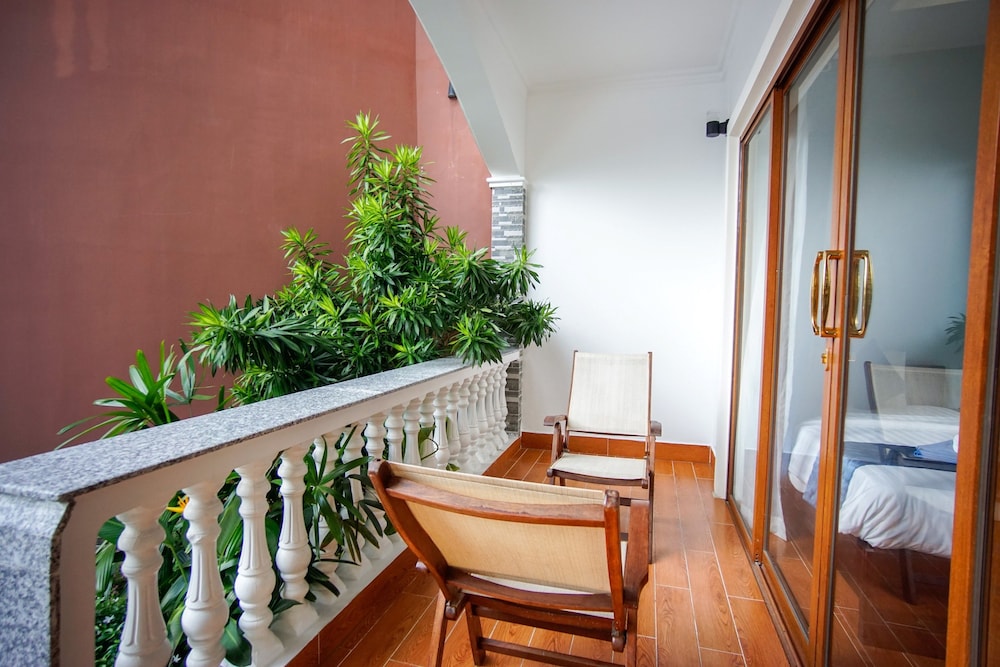 Brenta Phu Quoc Hotel 3/69