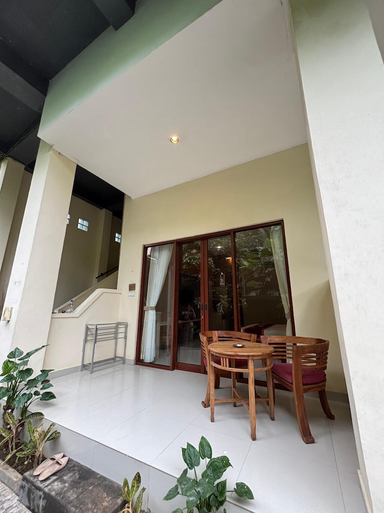 Adi Jaya Cottages 3/50