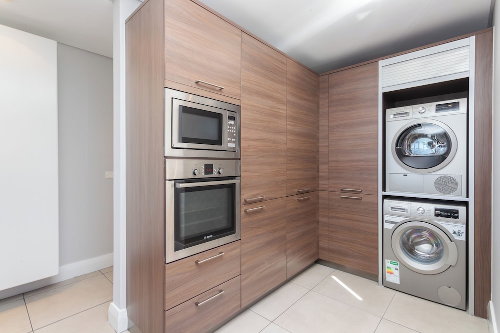 Mountain Marina Luxury Apartments 18/50