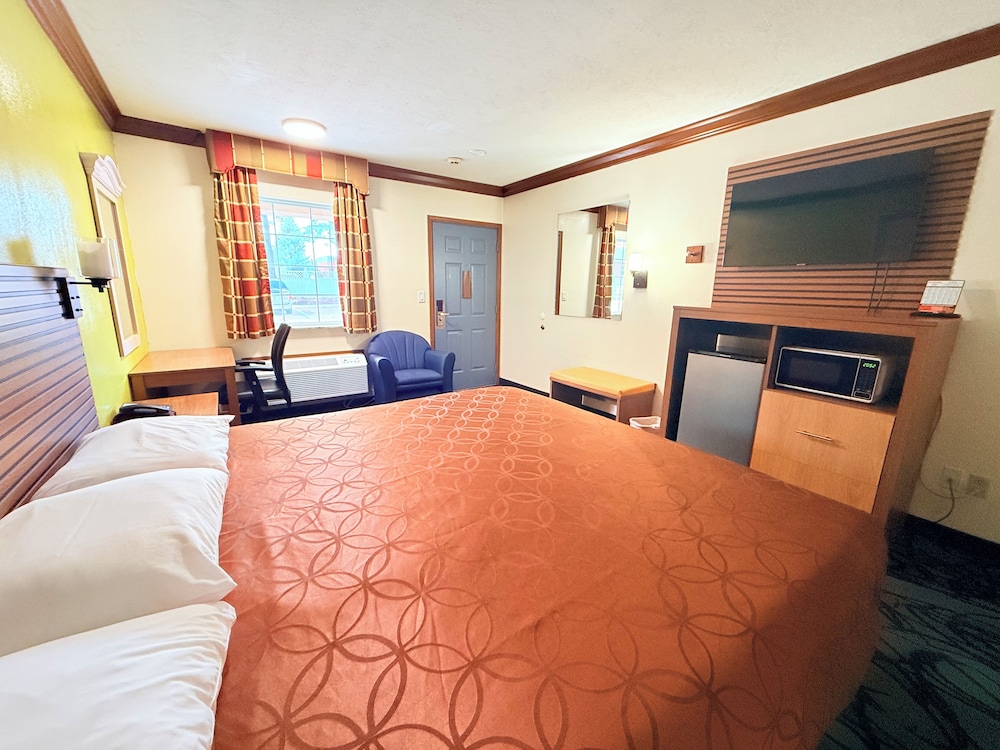 Economy Inn - Akron 12/57