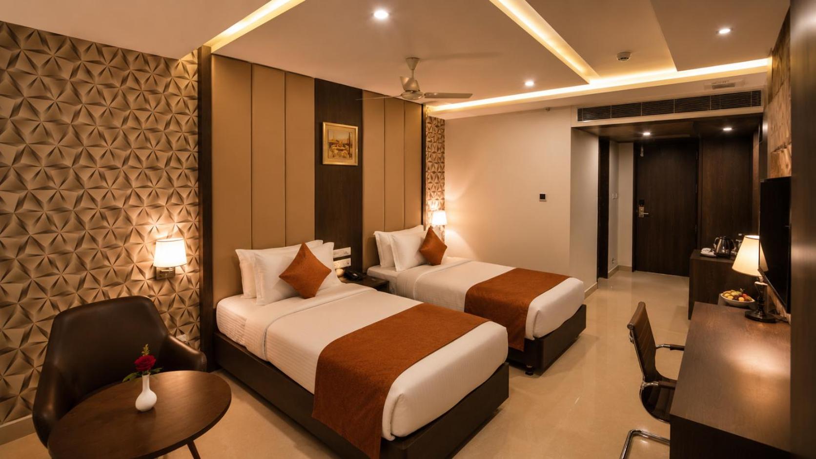 Hotel Indraprasttha 11/23