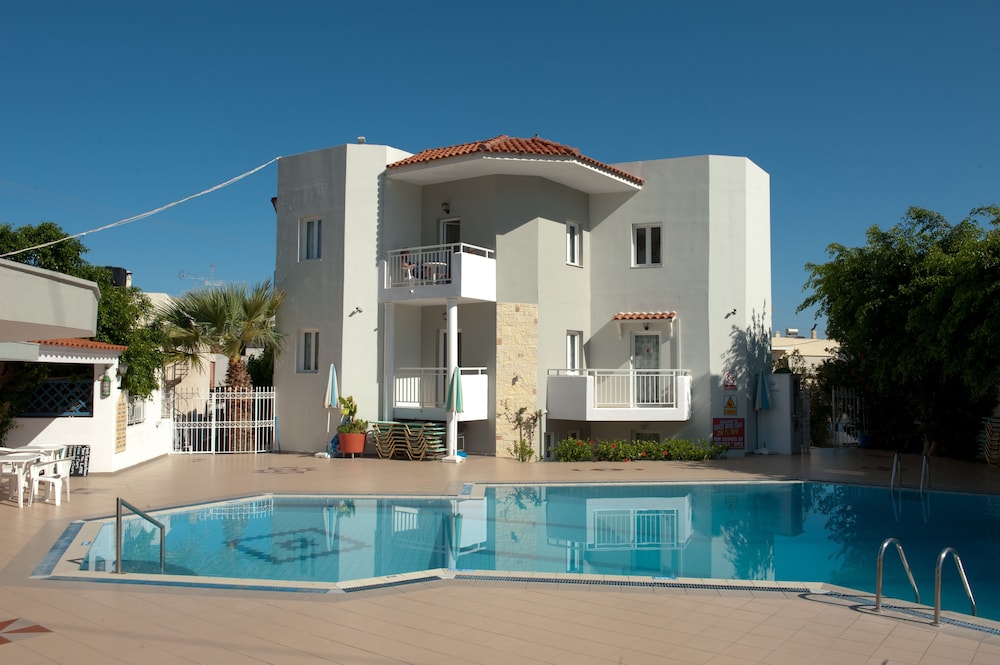 Melissa Apartments, Studios & Suites in MALIA