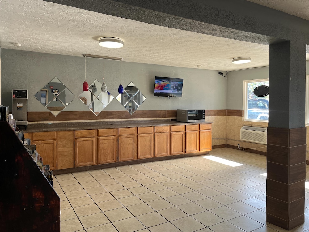 Studio6 Suites Hurricane, WV 6/41