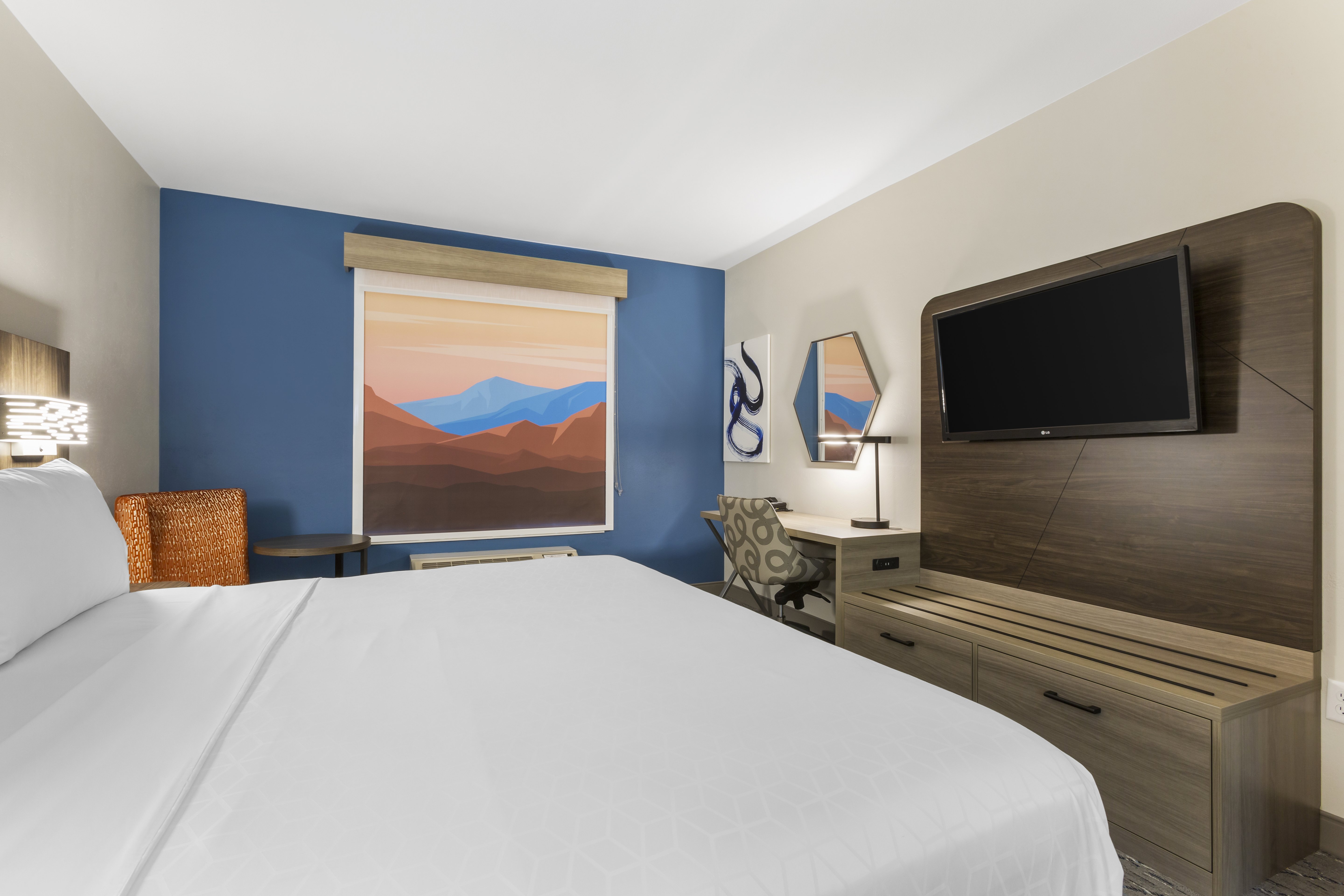 Suite, King Bed
