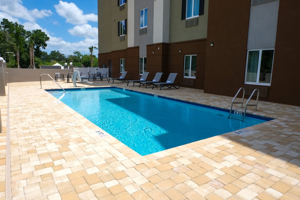Candlewood Suites Ocala I-75, an IHG Hotel 3/44