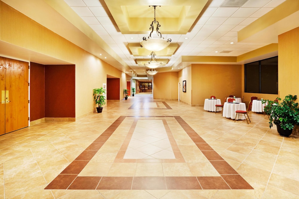 Holiday Inn Johnson City 12/79