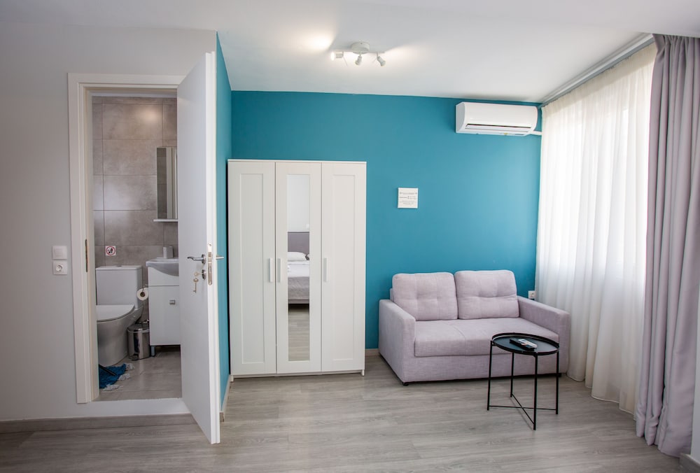 Raise Boutique Rooms in Center of Athens 11/23