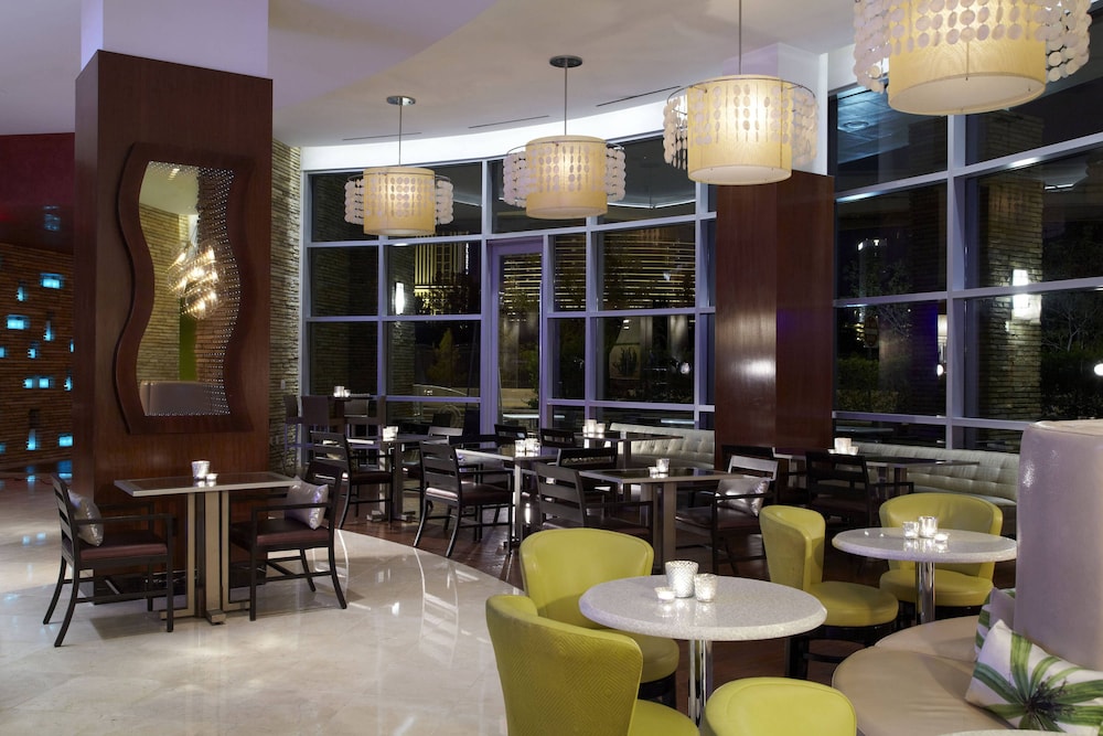 Renaissance Las Vegas 41/54