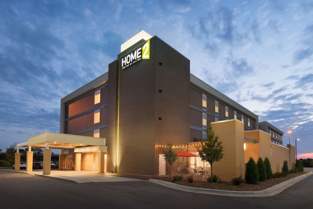 Home2 Suites By Hilton Milwaukee Brookfield 1/47