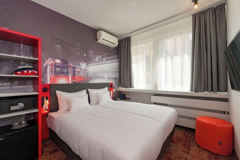 COMFORT, DOUBLE BED