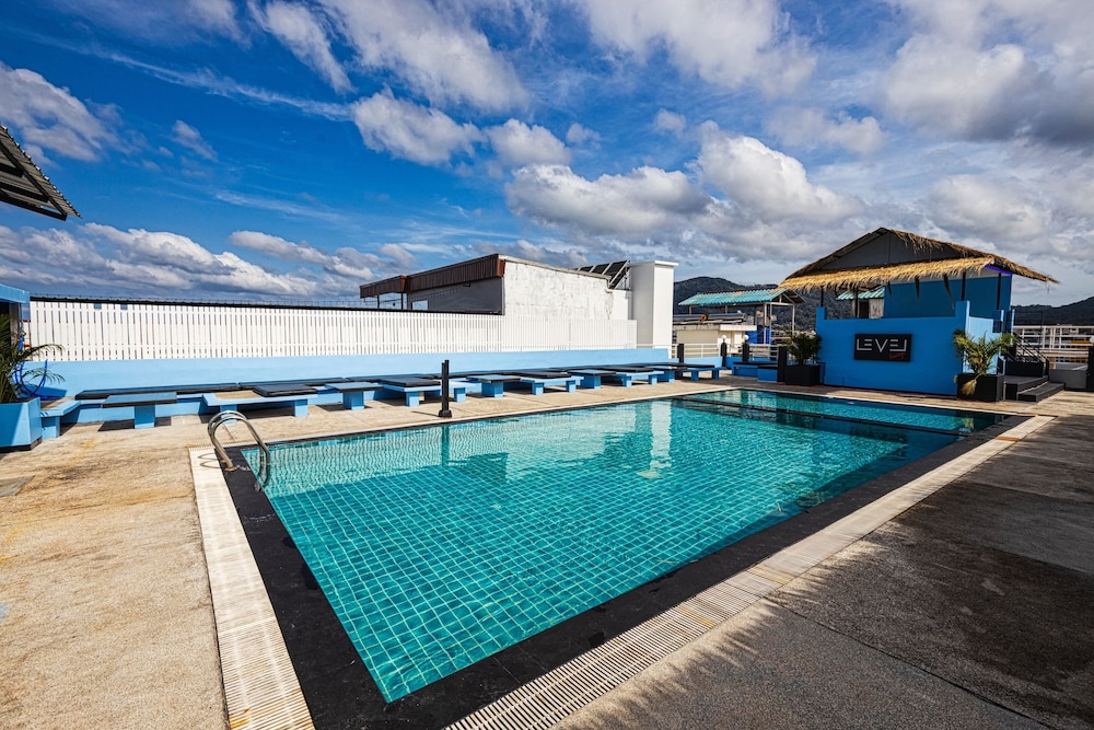 Hotel Baya Patong Beach 52/65