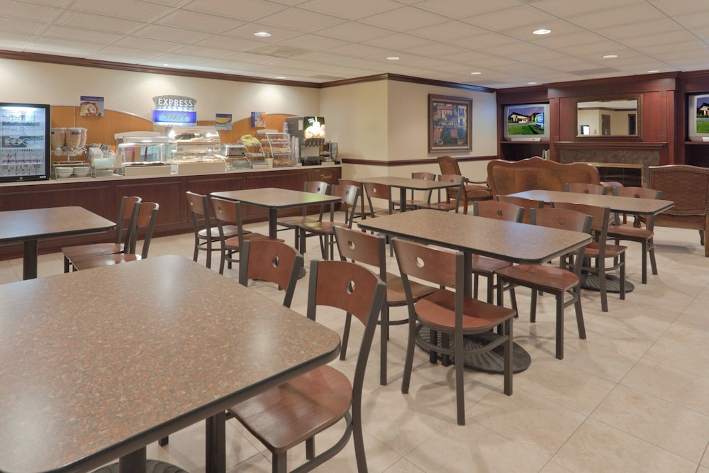 Wingate by Wyndham Mentor OH 37/50