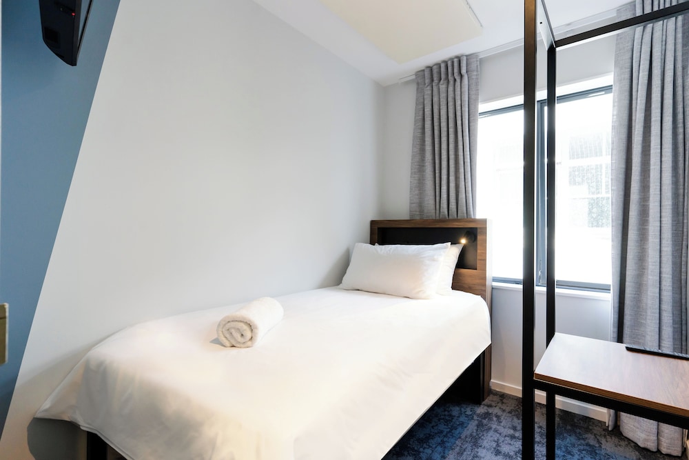 Entire 4 Bed Dorm Ensuite