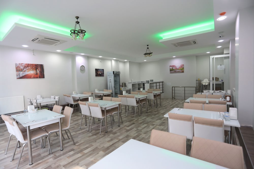 Beksiti Hotel 34/36