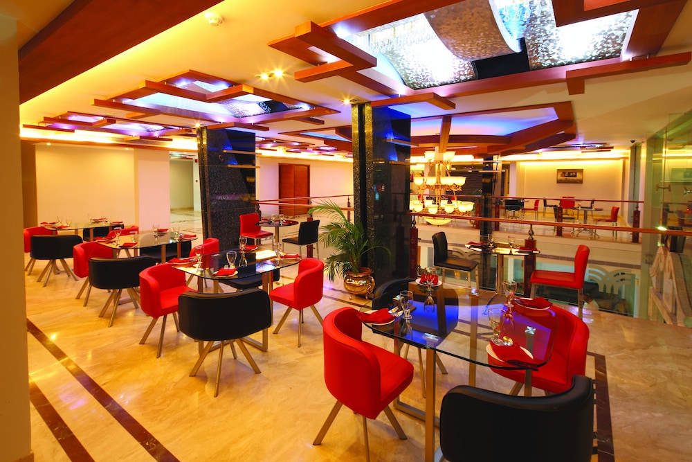 Windsor Rajadhani 12/22