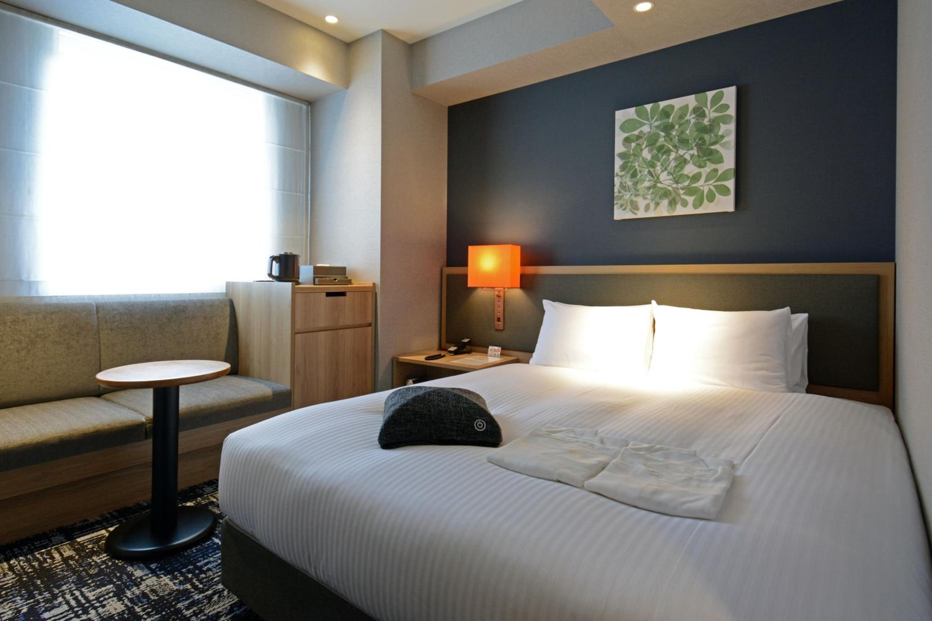 غرفة قياسية بسرير كوين مع أريكة، Hotel Forza Osaka Kitahama 3/6