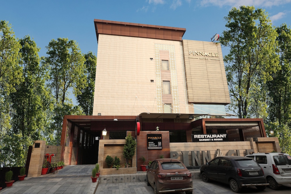Pinnacle by Click Hotels, Lucknow 1/63