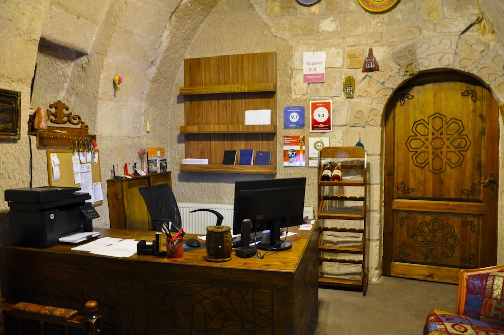 Miracle Cave Hotel 34/50