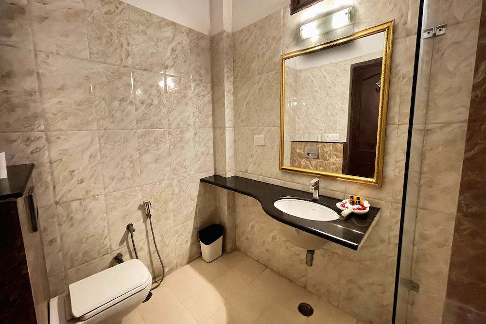 Hotel Boheda Palace 35/37