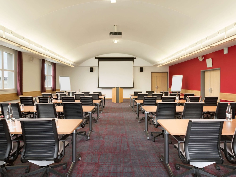 Hotel Mercure Chantilly Resort & Conventions 38/49