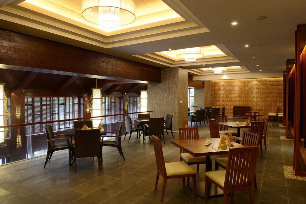 Shixishu Jianguo Yalong Bay Resort Hotel 28/39