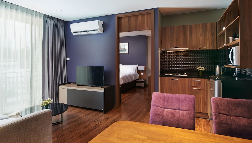 Amp Am House Hotel 24/46