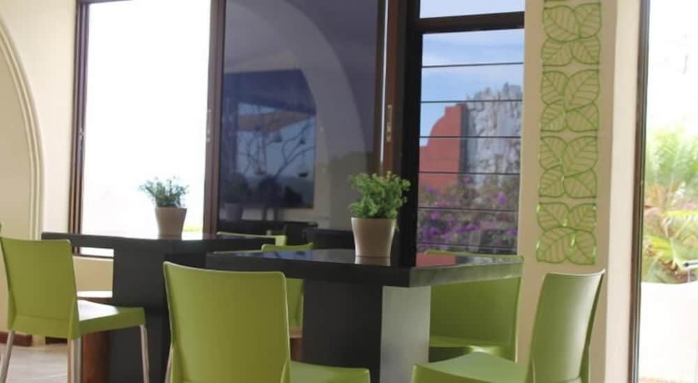 Hotel Boutique Valverde Cumbres De La Escalon 42/47