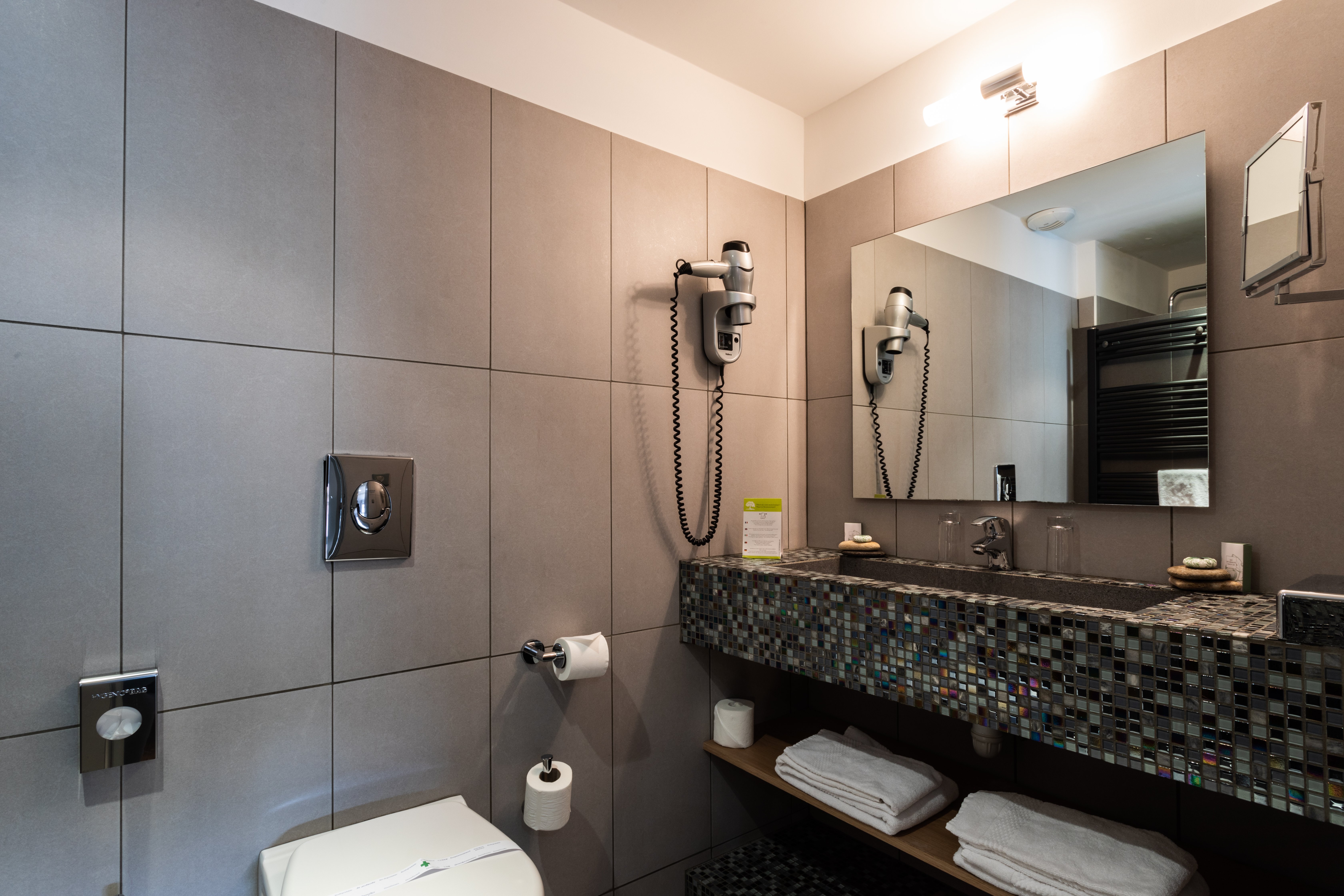 Boutique Hotel Entraigues 59/61