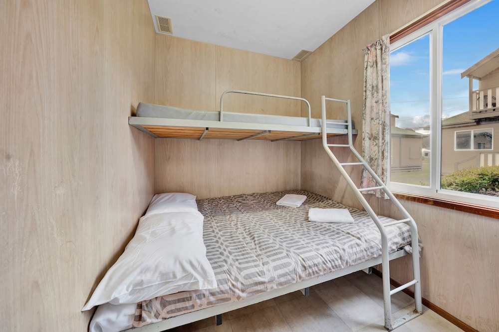 Eden Beachfront Holiday Park 24/50