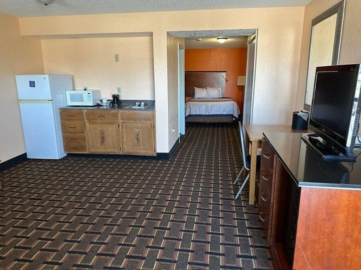Stay Inn by OYO Near I 80 Lincoln West 3/32