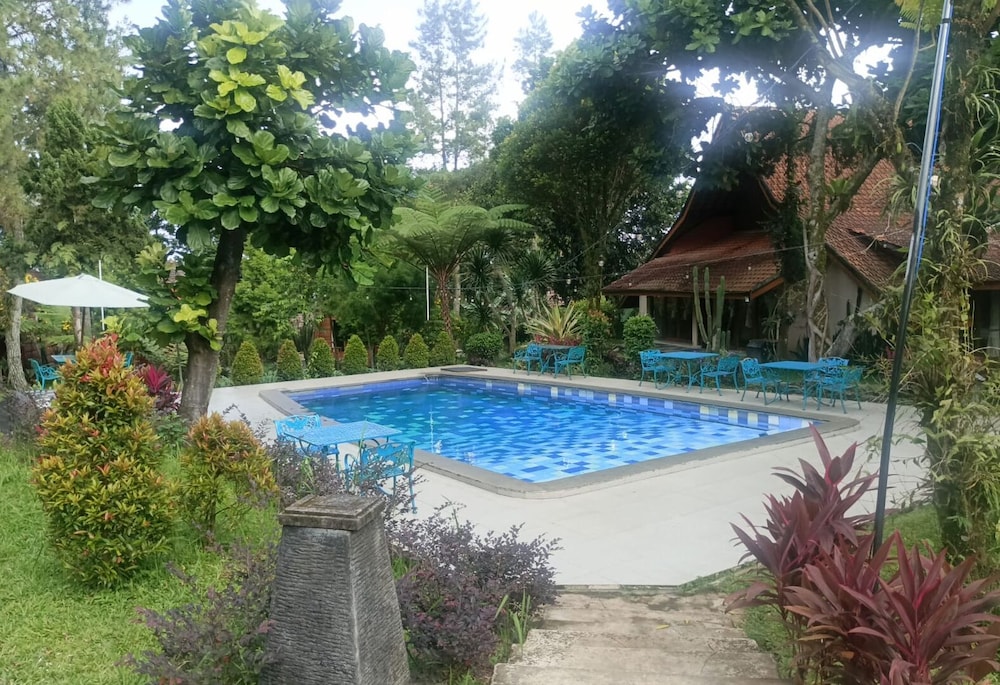 The Village Resort Bogor Powered by Archipelago 49/55