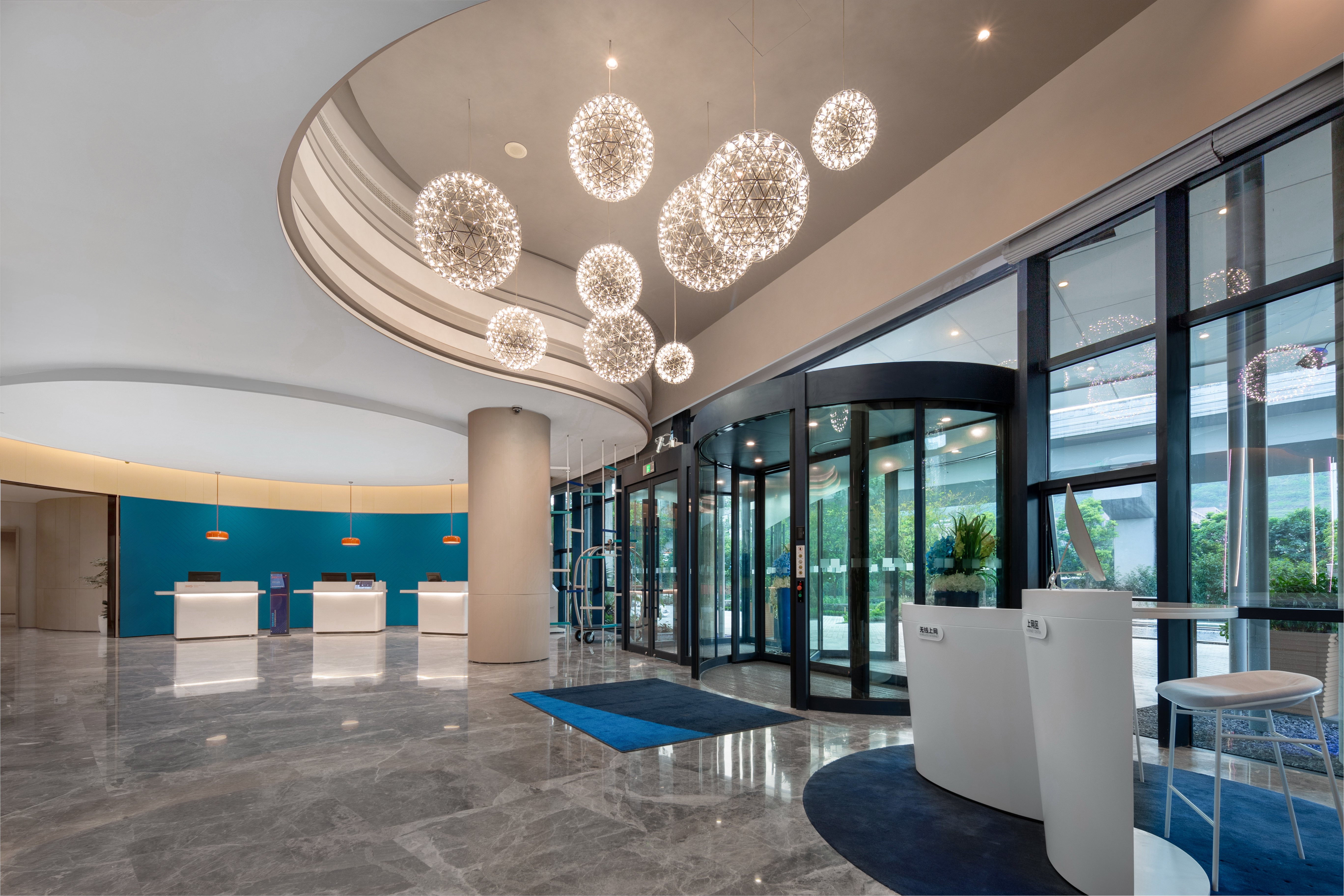 HOLIDAY INN EXPRESS Chongqing Airport Zone 4/24