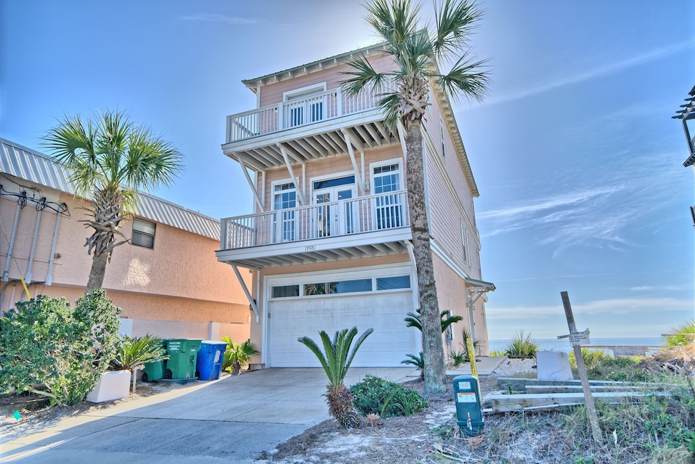 Pineapple Villas On Laguna Beach thumb 4
