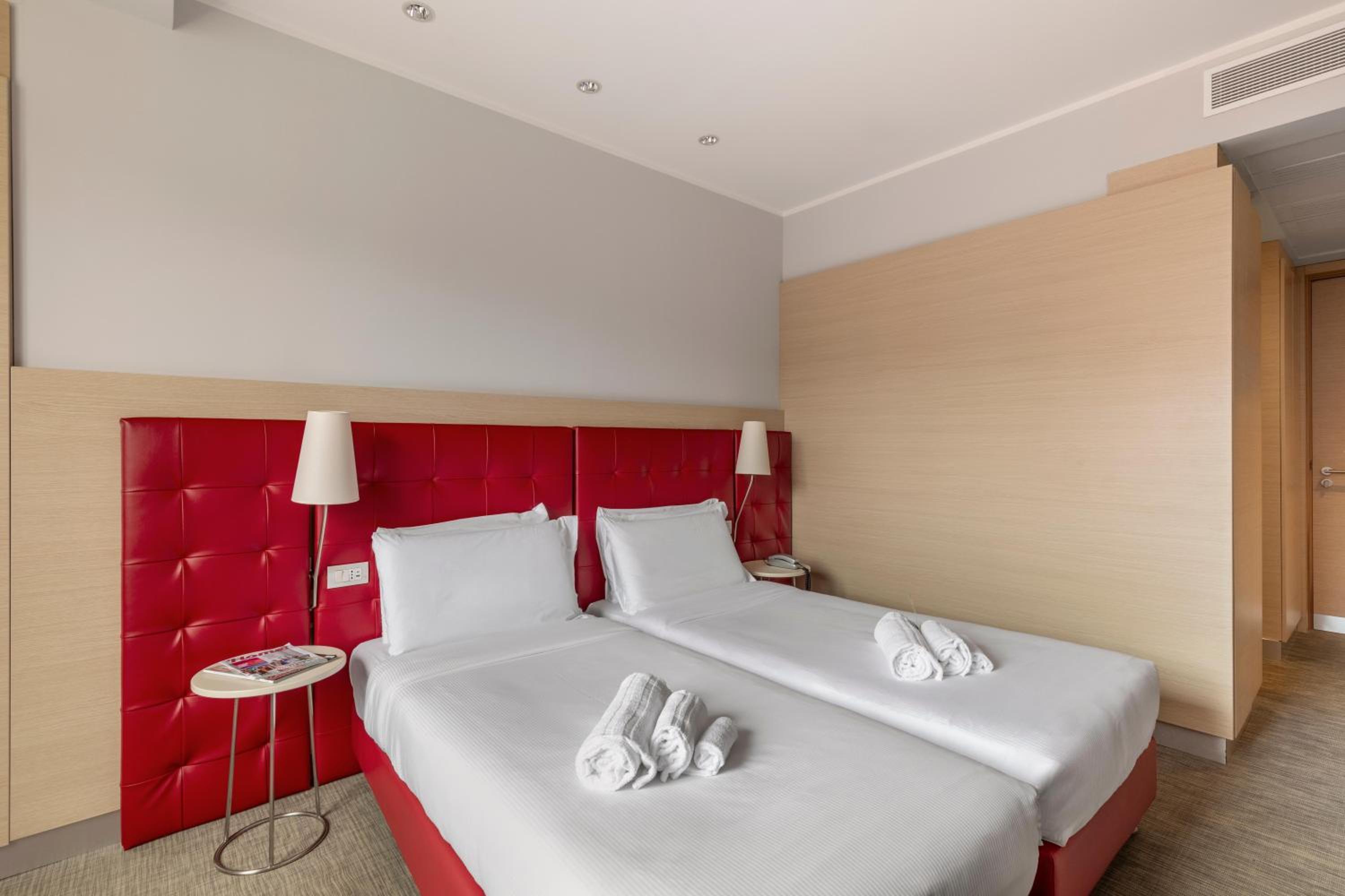 غرفة قياسية بسرير مزدوج أو سريرين منفصلين، B&B Hotel Park Hotel Suisse Santa Margherita Ligure 2/10