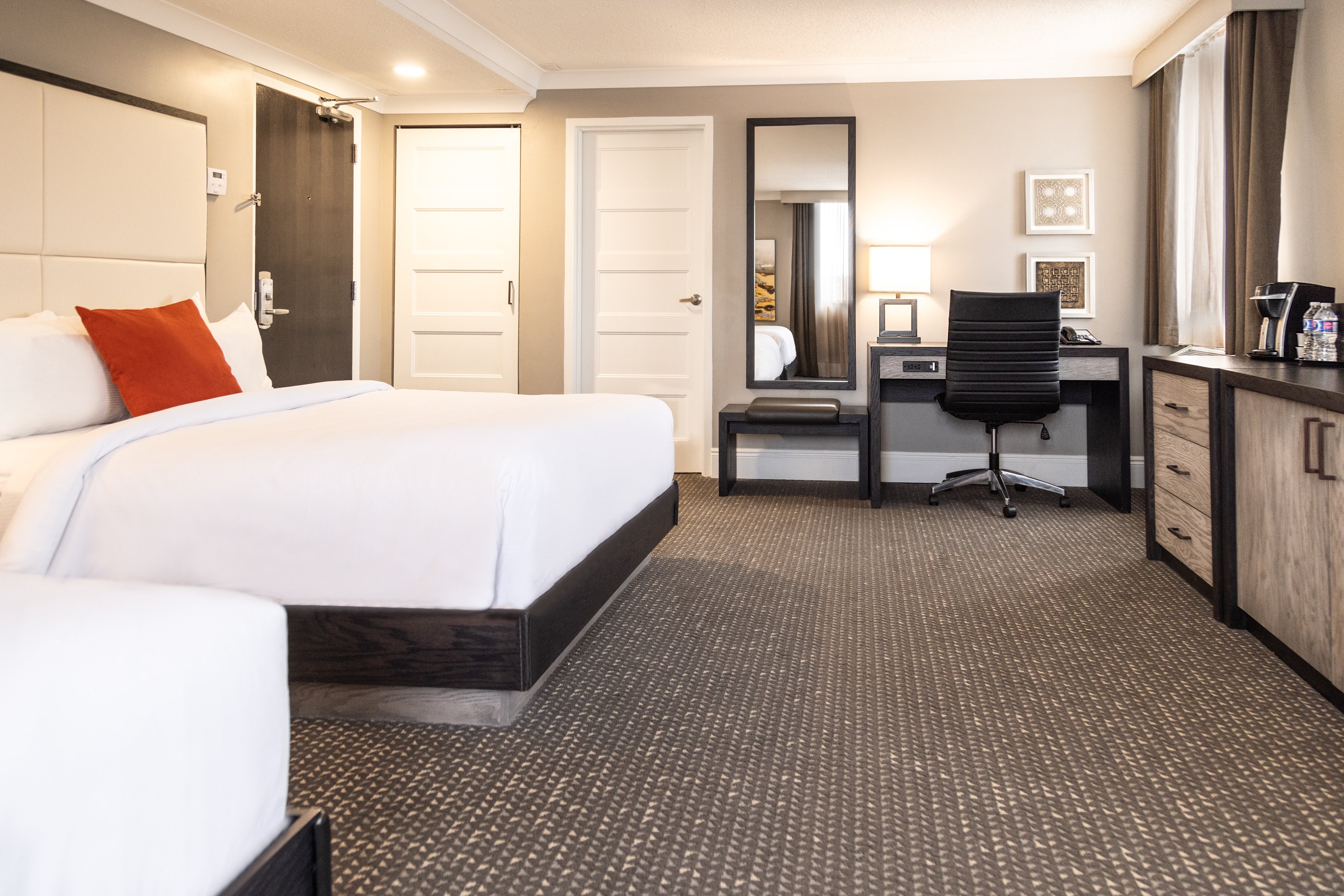 Premium, 2 Queen Beds, River View