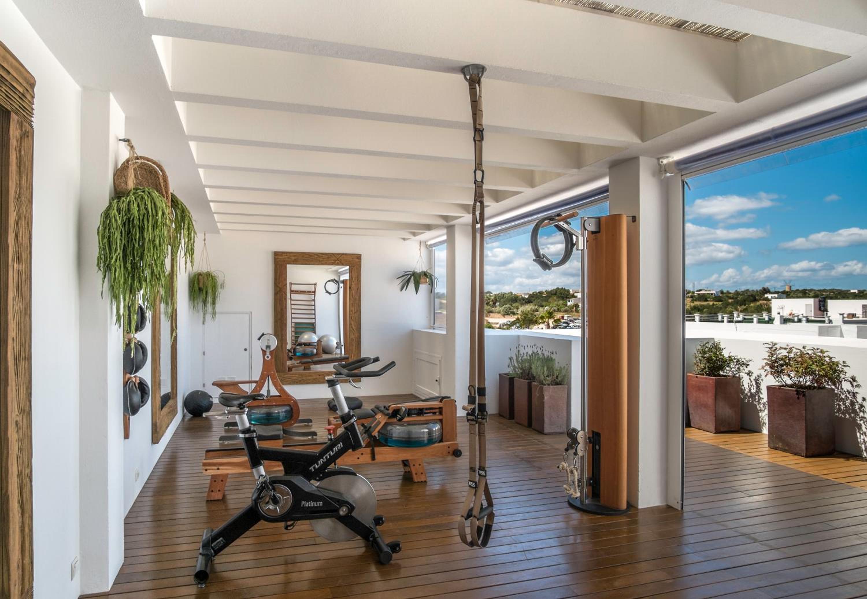 Hotel Es Mares 40/56