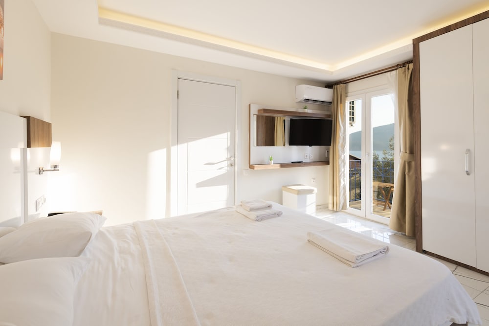 SOOTHE HOTEL 22/65