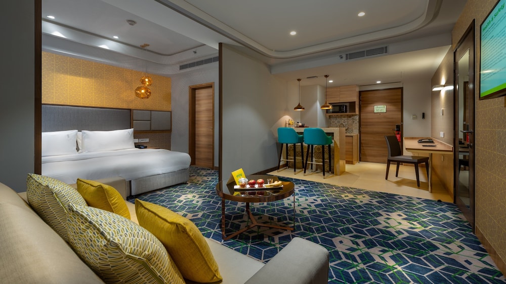 Holiday Inn Gurugram Sector 90 31/77