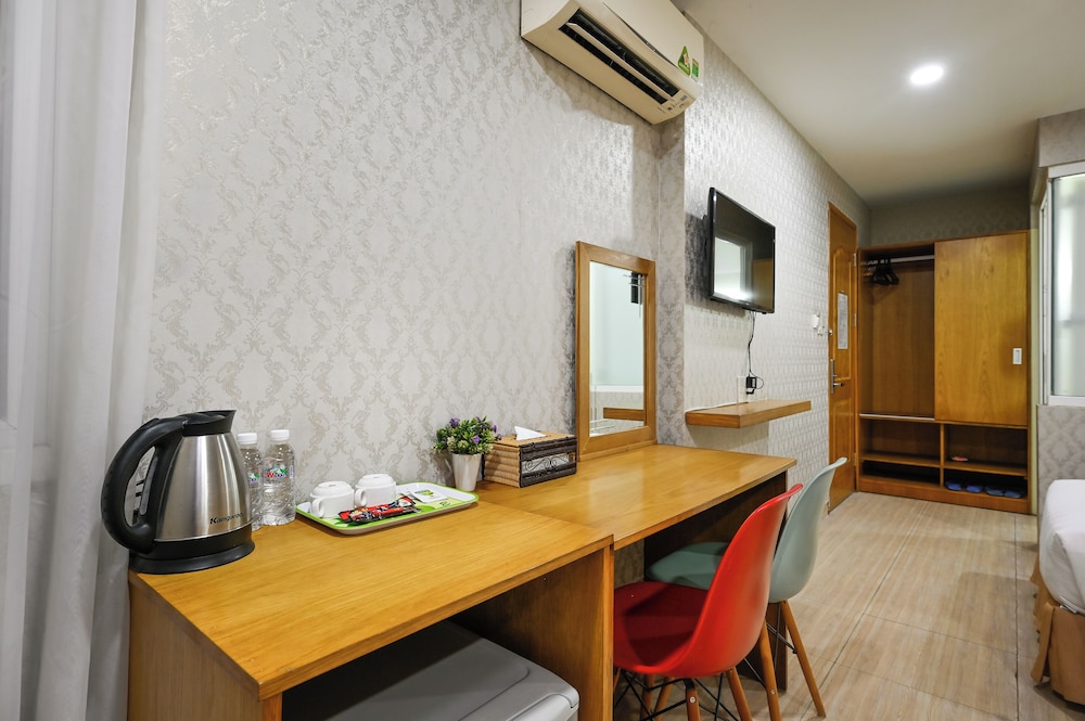 Camila Hotel 39/50
