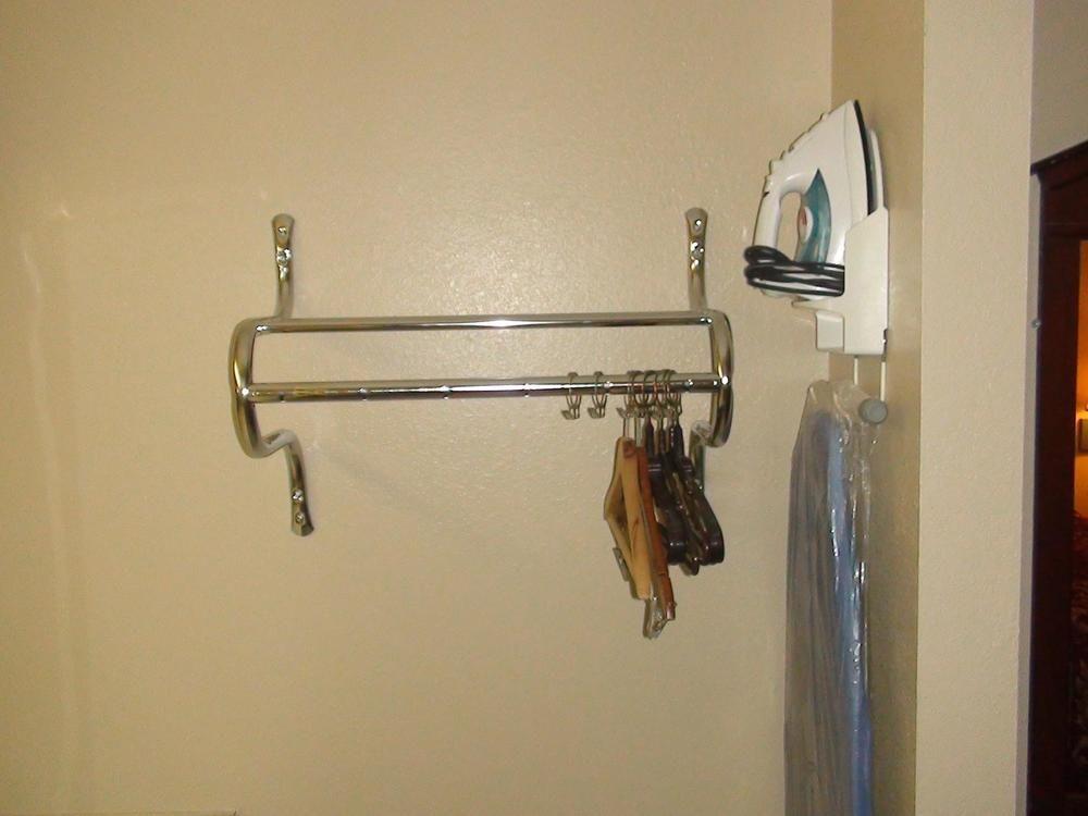 Econo Lodge Oklahoma City Northeast 27/28