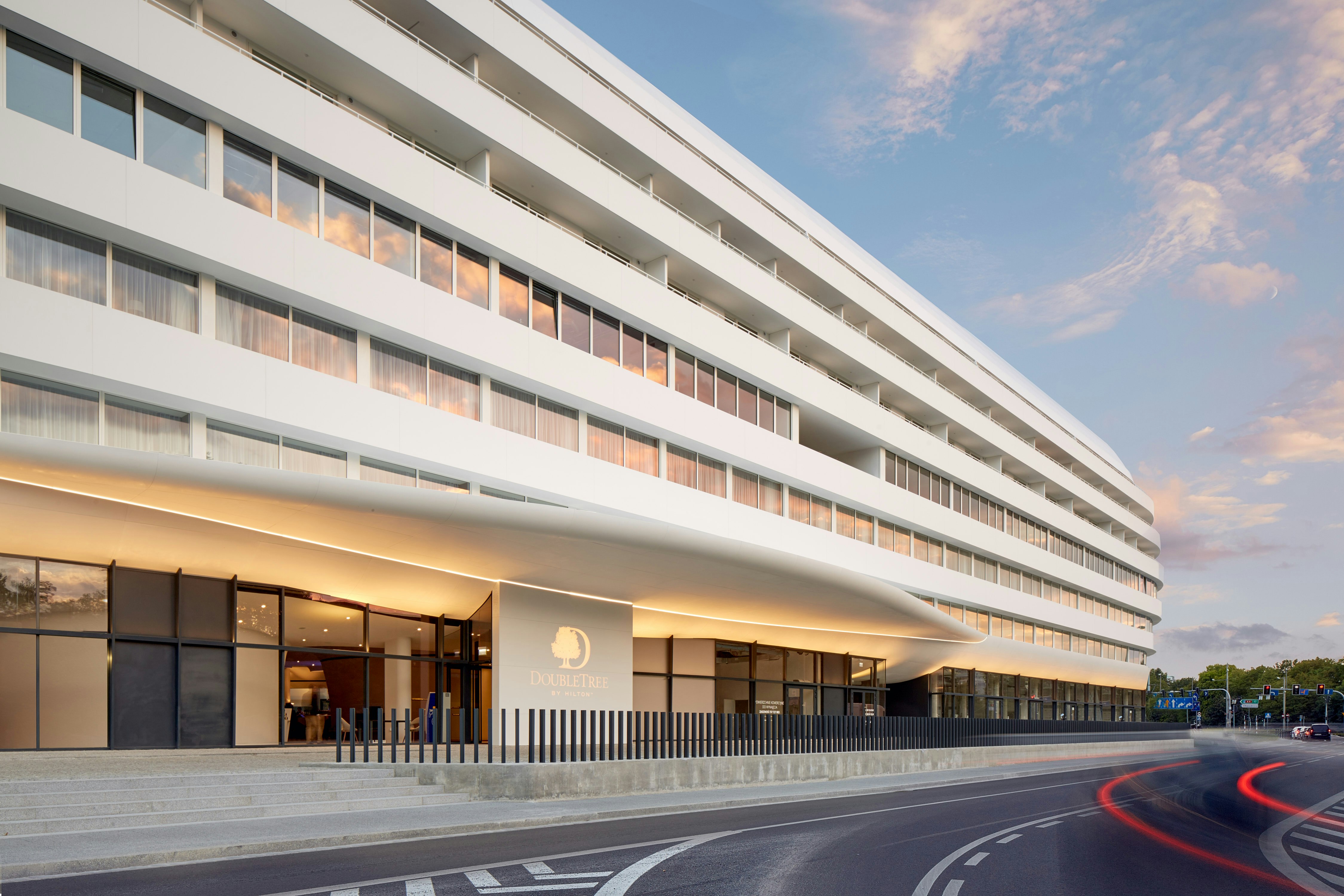 Doubletree By Hilton Wroclaw 6/77