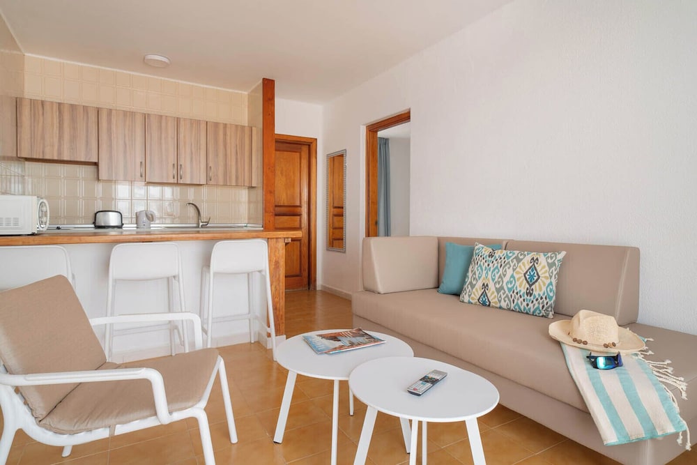 Celeste Apartments 37/55