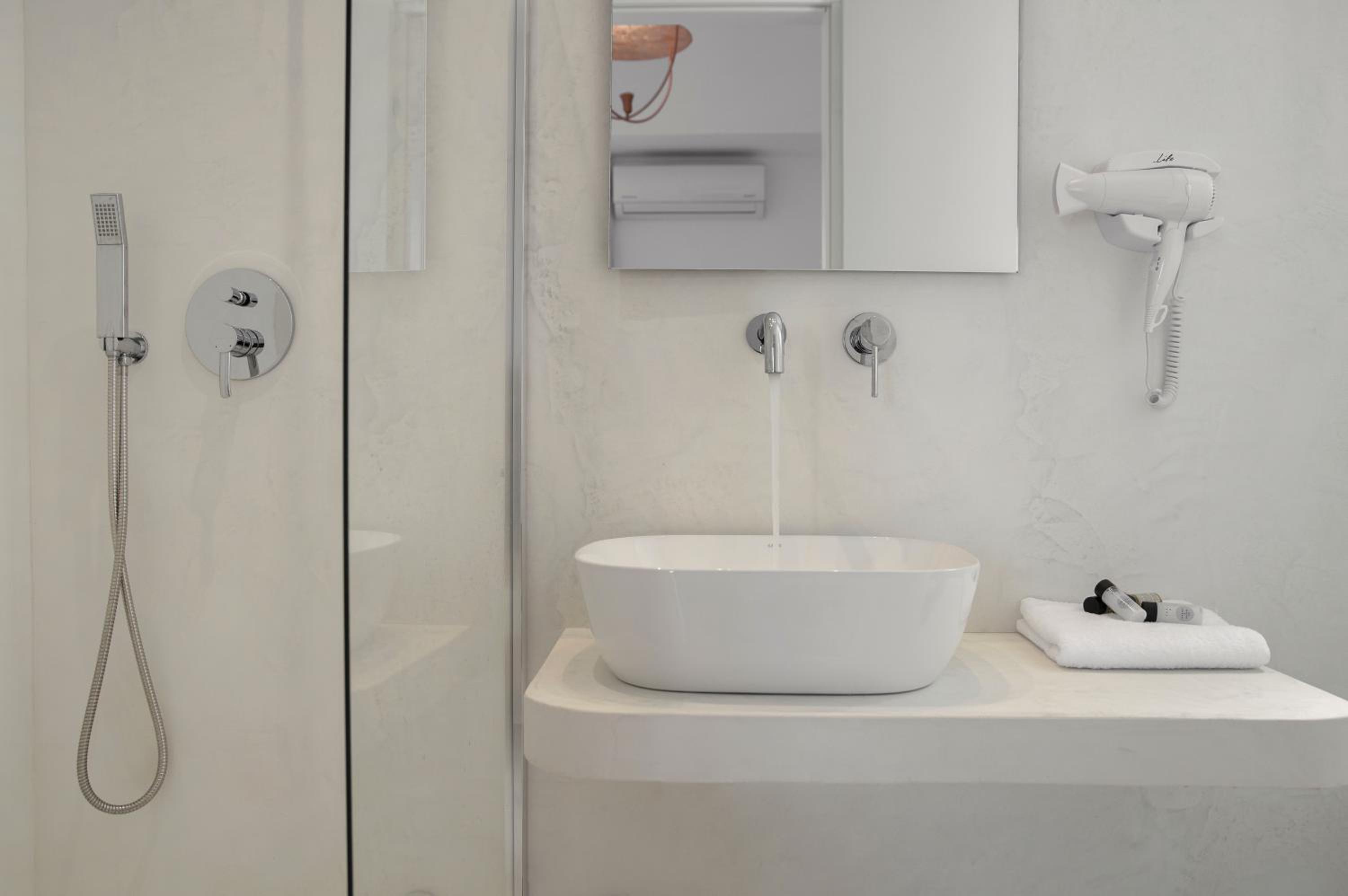Nama Boutique Hotel 43/49