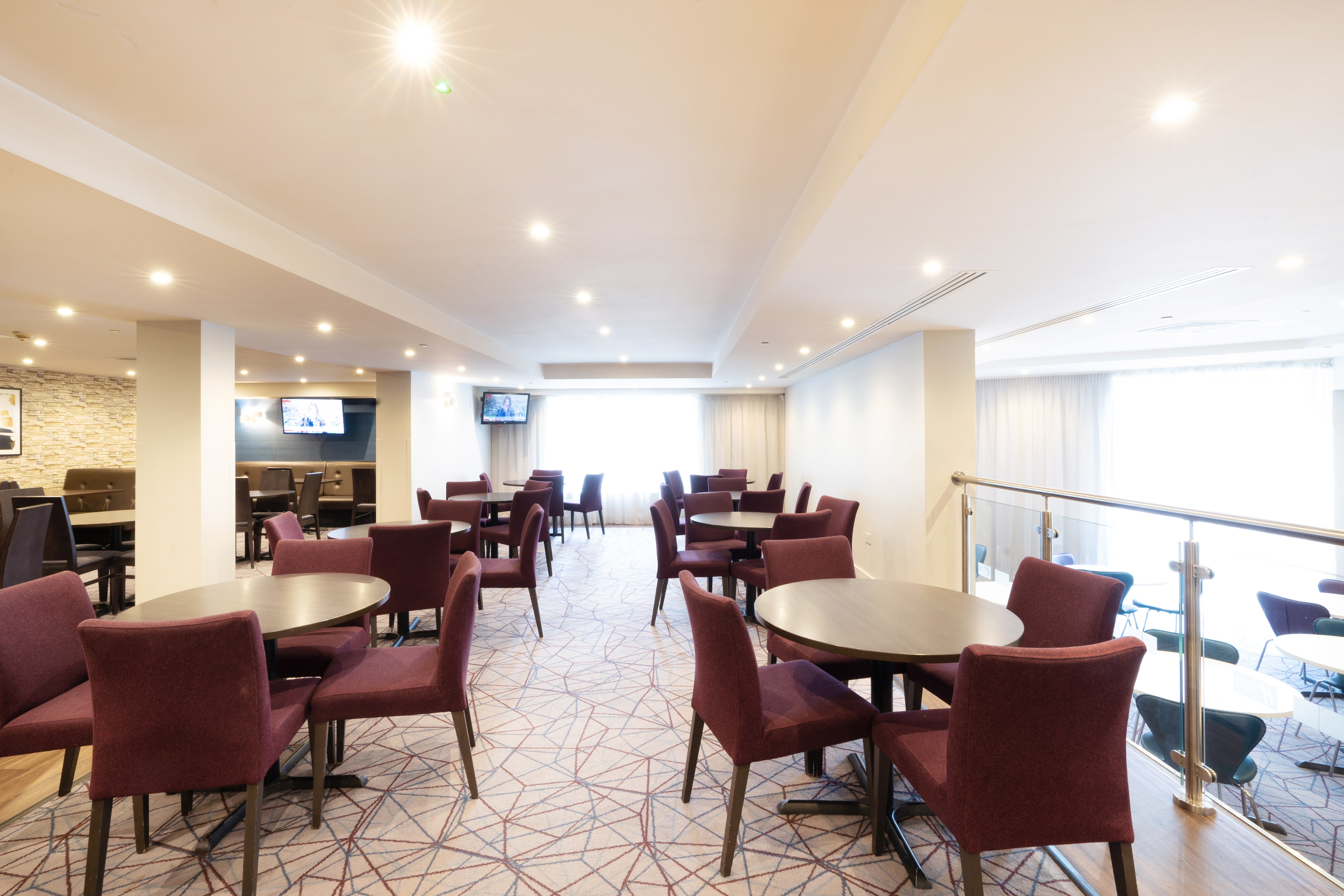 Holiday Inn Express Birmingham - Snow Hill 36/55