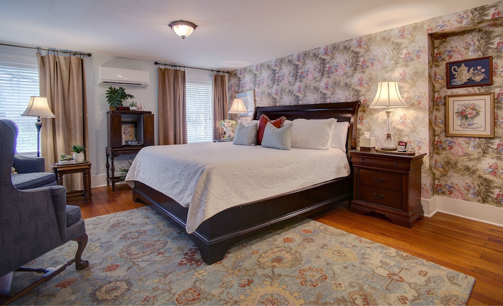 Forsyth Park Inn 9/50