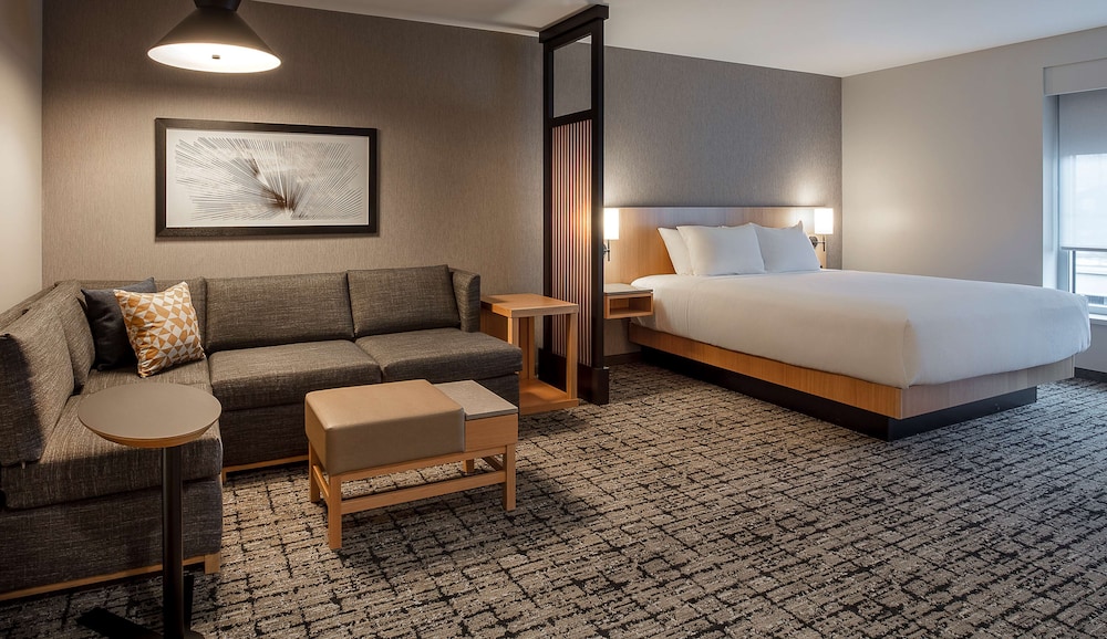 Design, King Bed, Sofa