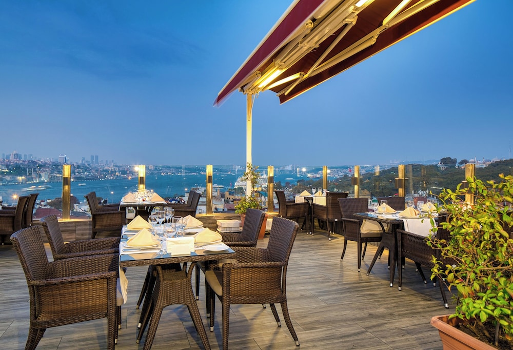 Levni Istanbul Hotel Handwritten Collection 67/81
